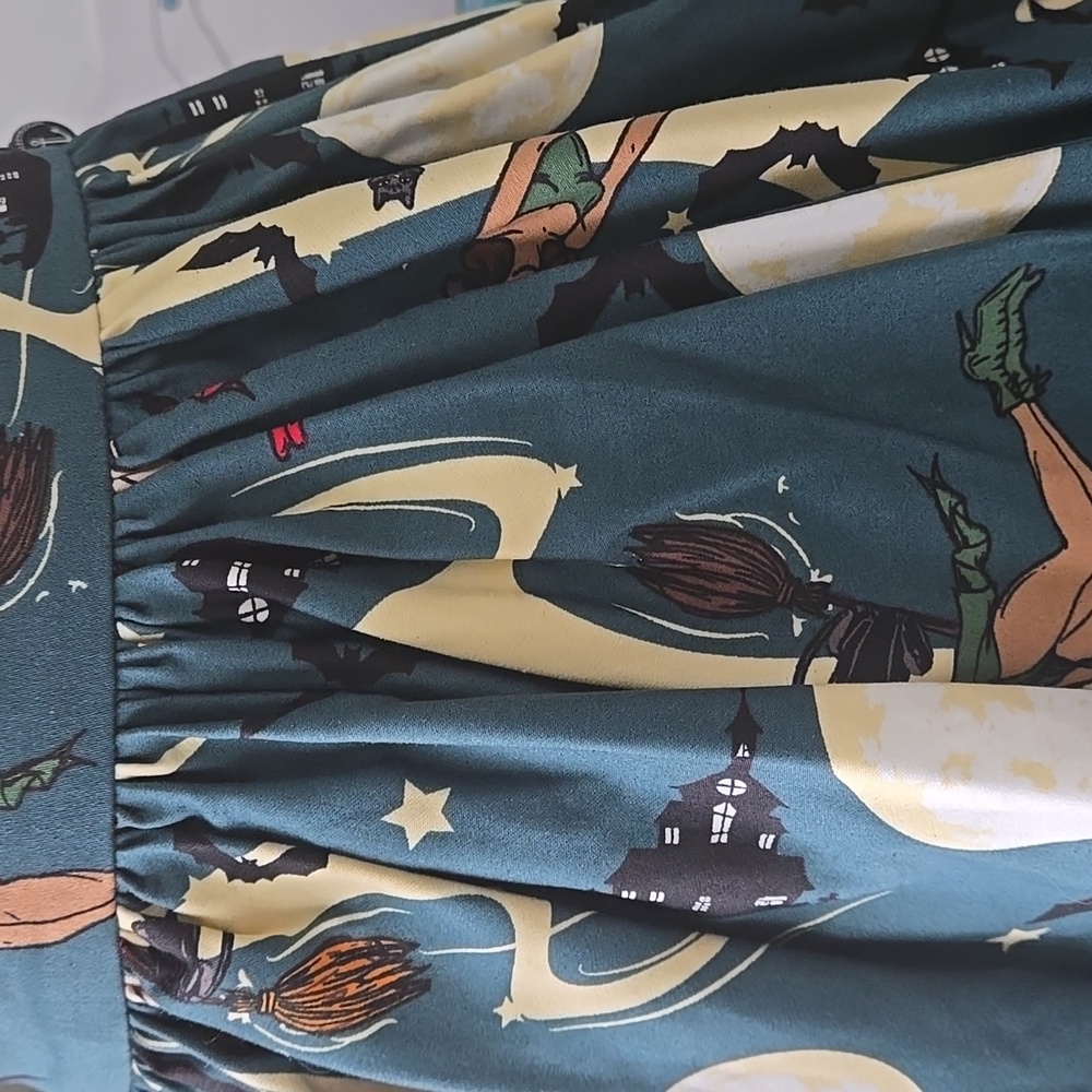 Collectif Jasmine Witches Swing Skirt, NWT, UK 8 - Picture 16 of 17